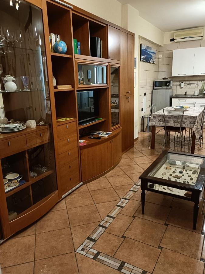 Domus Cornelia Διαμέρισμα Νάπολη Εξωτερικό φωτογραφία